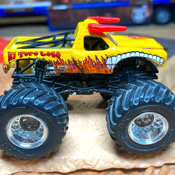 El Toro Loco - Picture 3 of 3